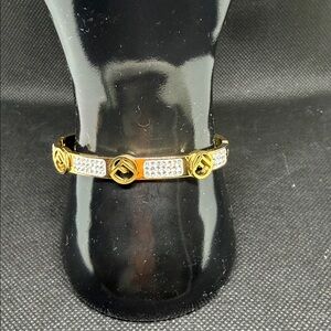 ✅ PRICE IS FIRM ✅ Fashion Elegant Gold and Silver Women's Bracelet